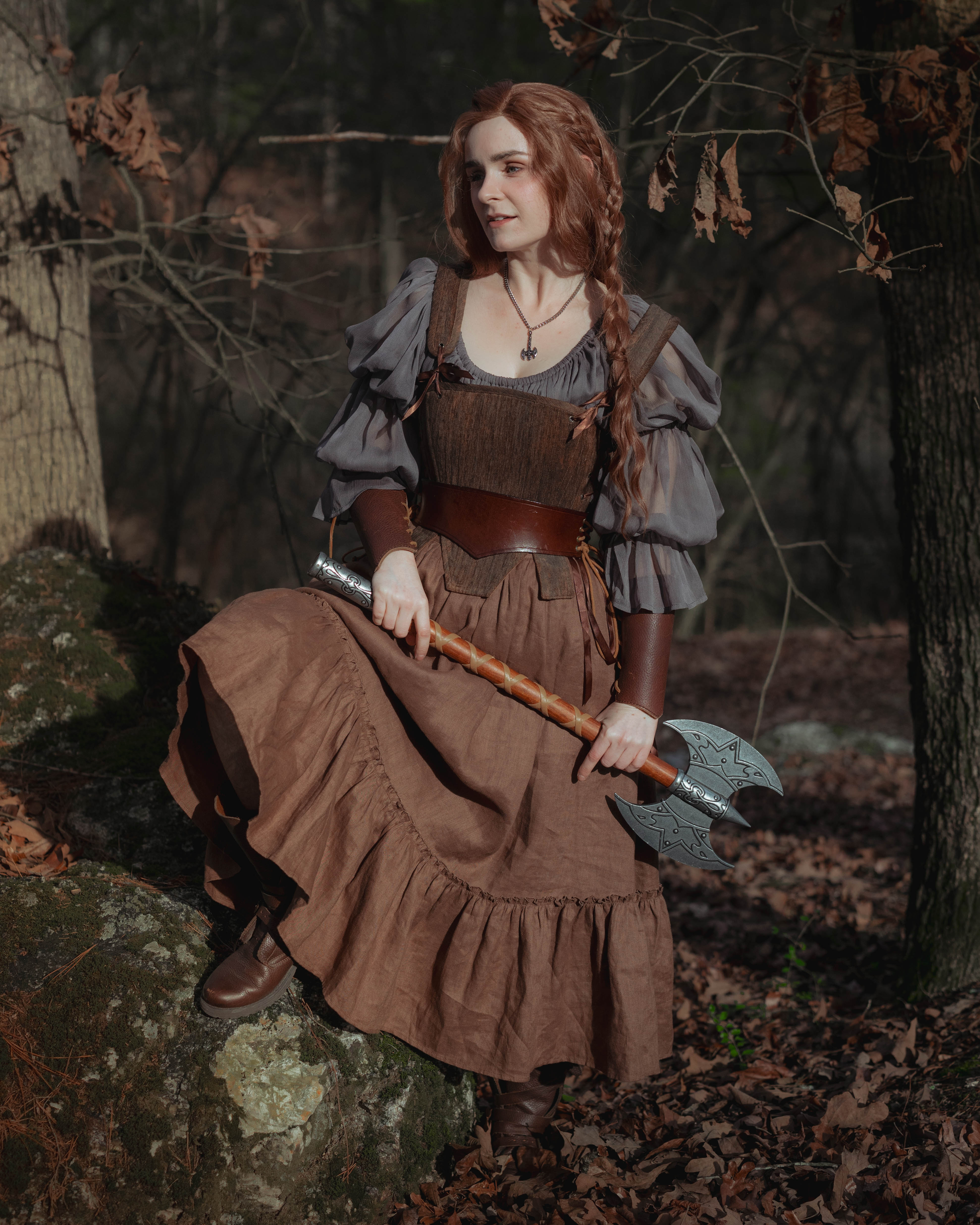 Brown Tabbed Tudor Stays - Image 13