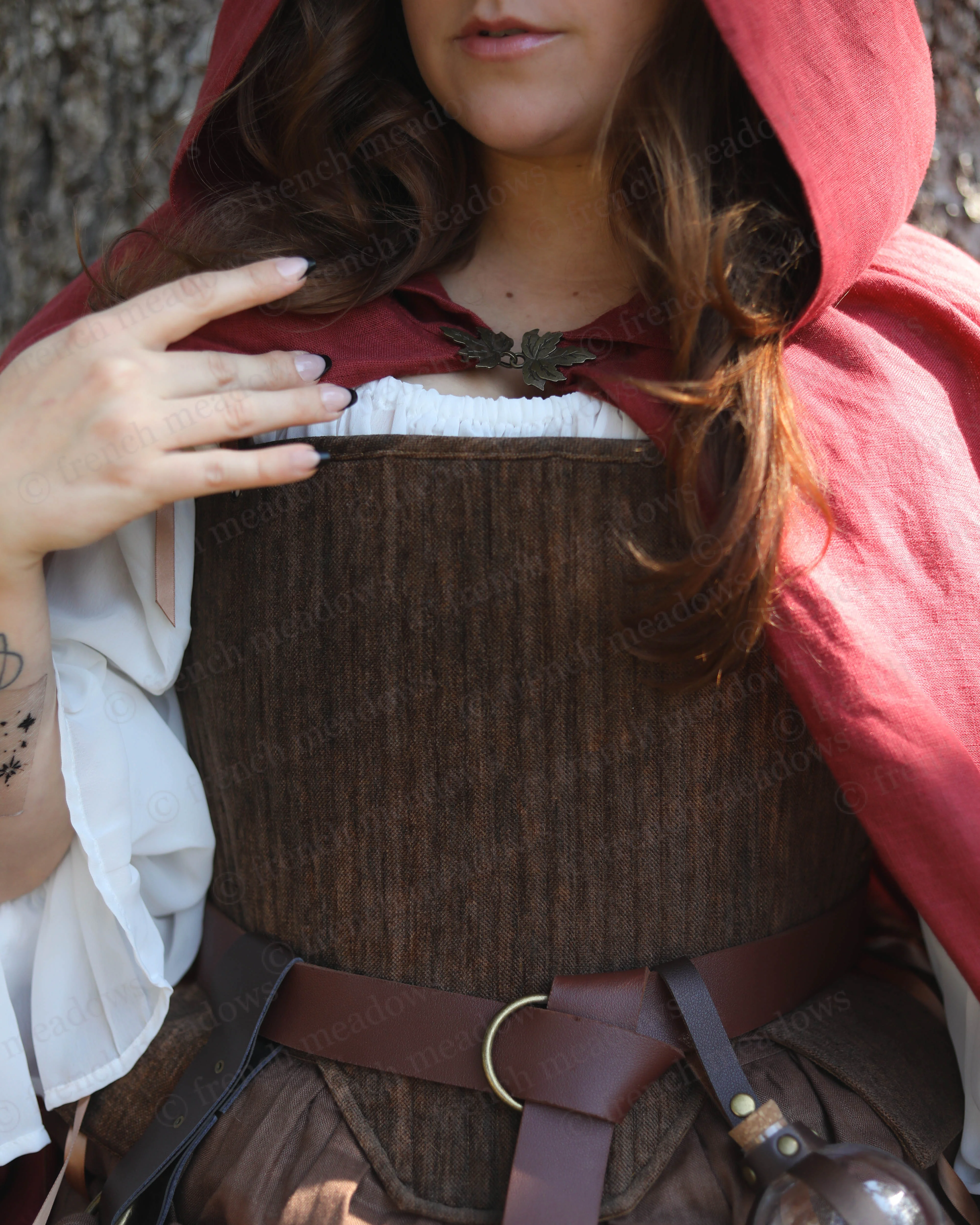Linen Renaissance Cloak - Image 25