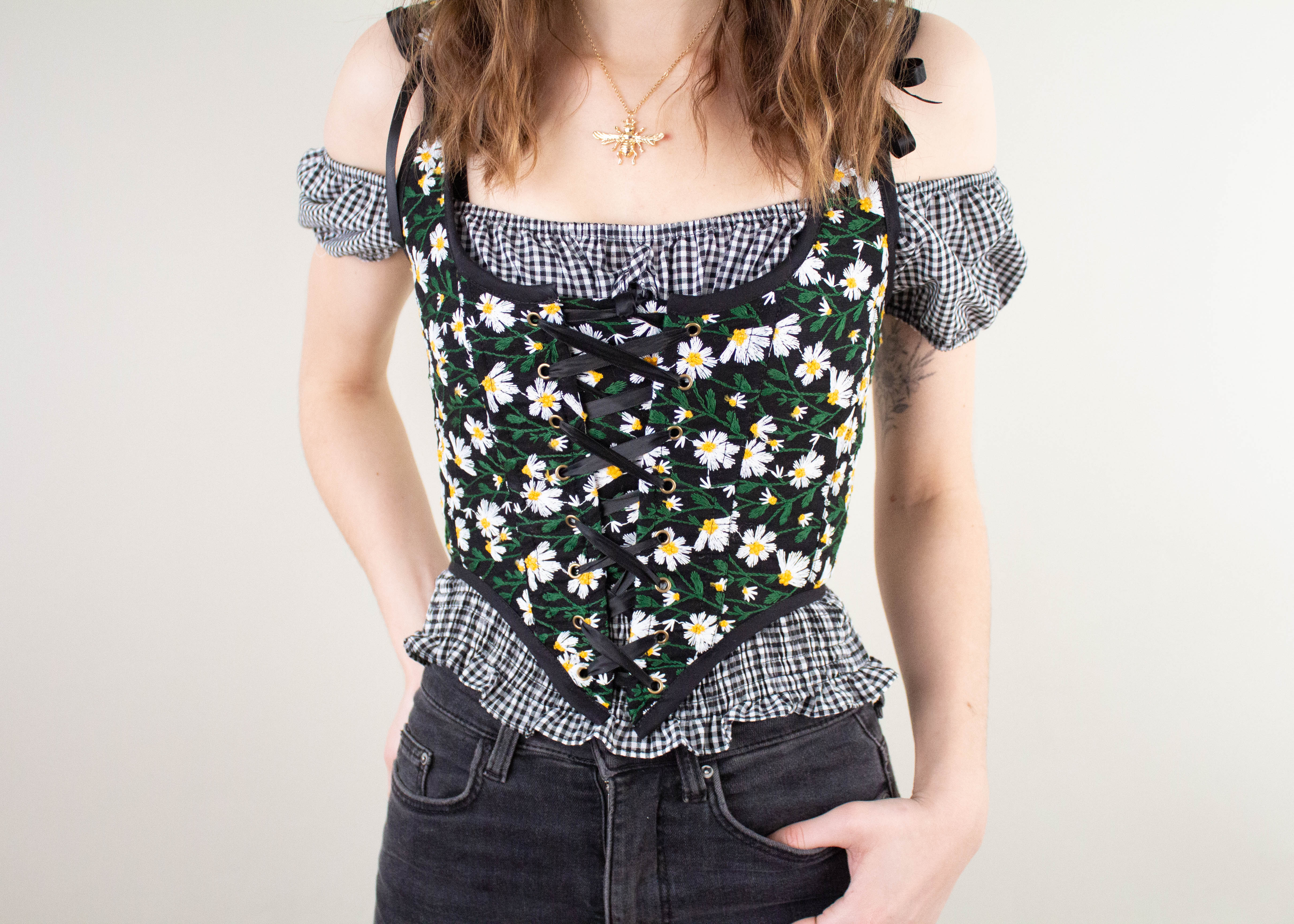 Handmade Black Embroidered Daisies Corset - Image 8