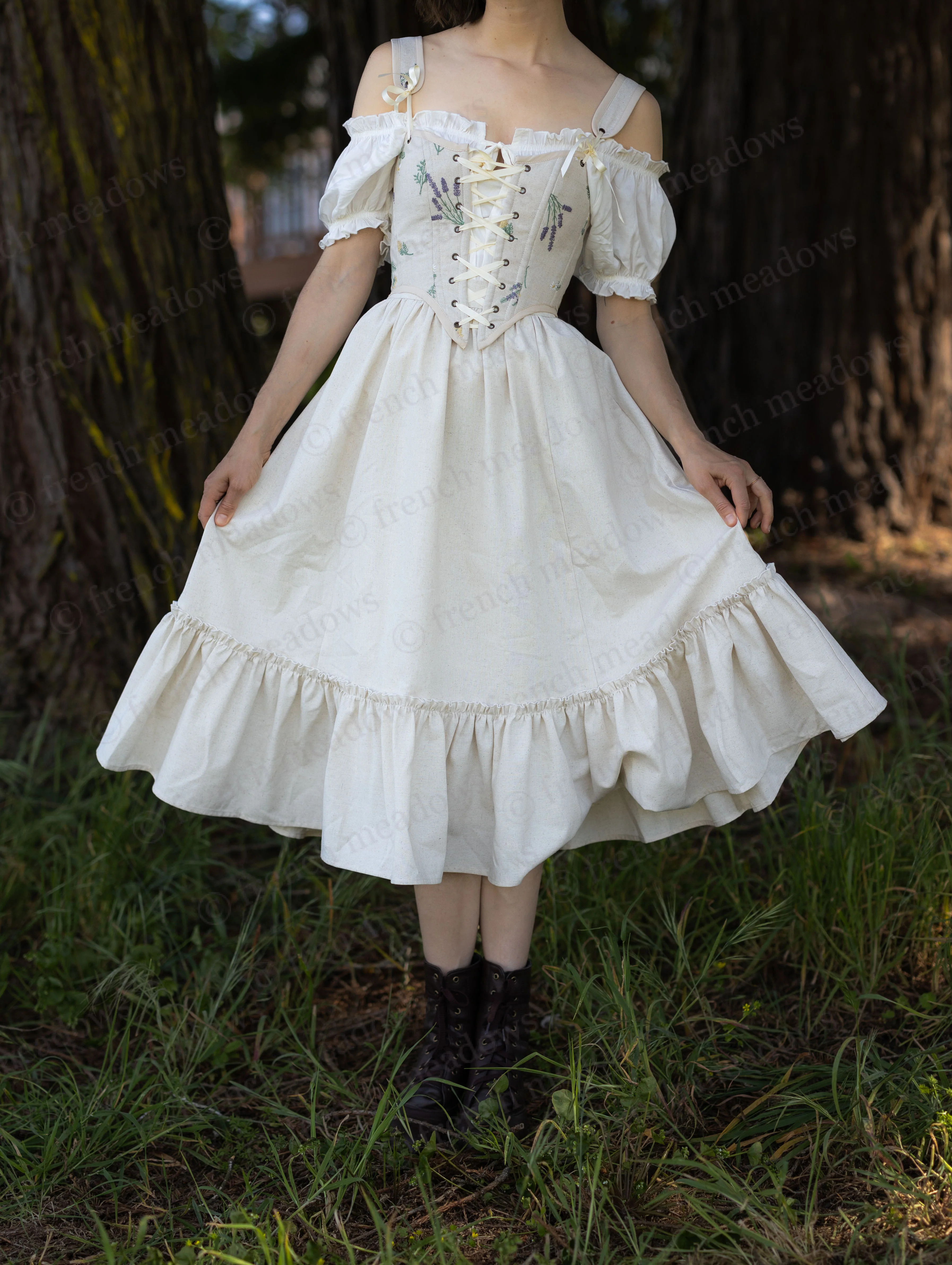 Ivory Wildflower Corset - Image 10