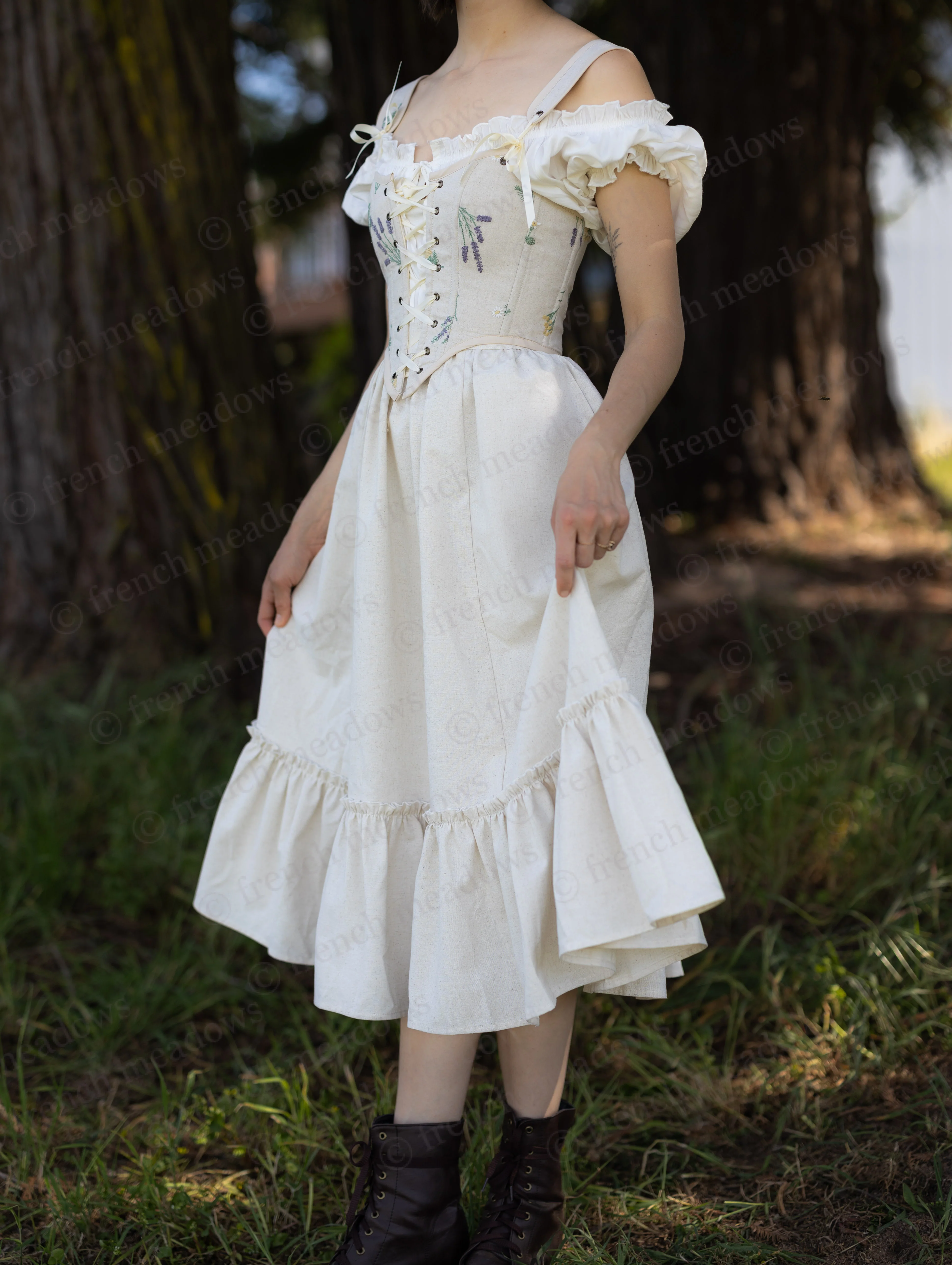 Ivory Wildflower Corset - Image 11